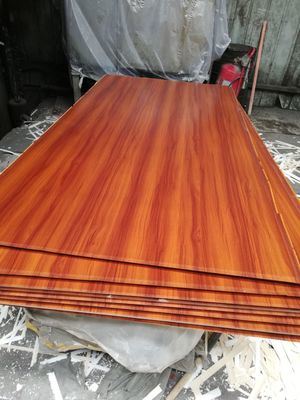 21mm Thick Laminated Hardwood Melamine Plywood Timber Pine Surface