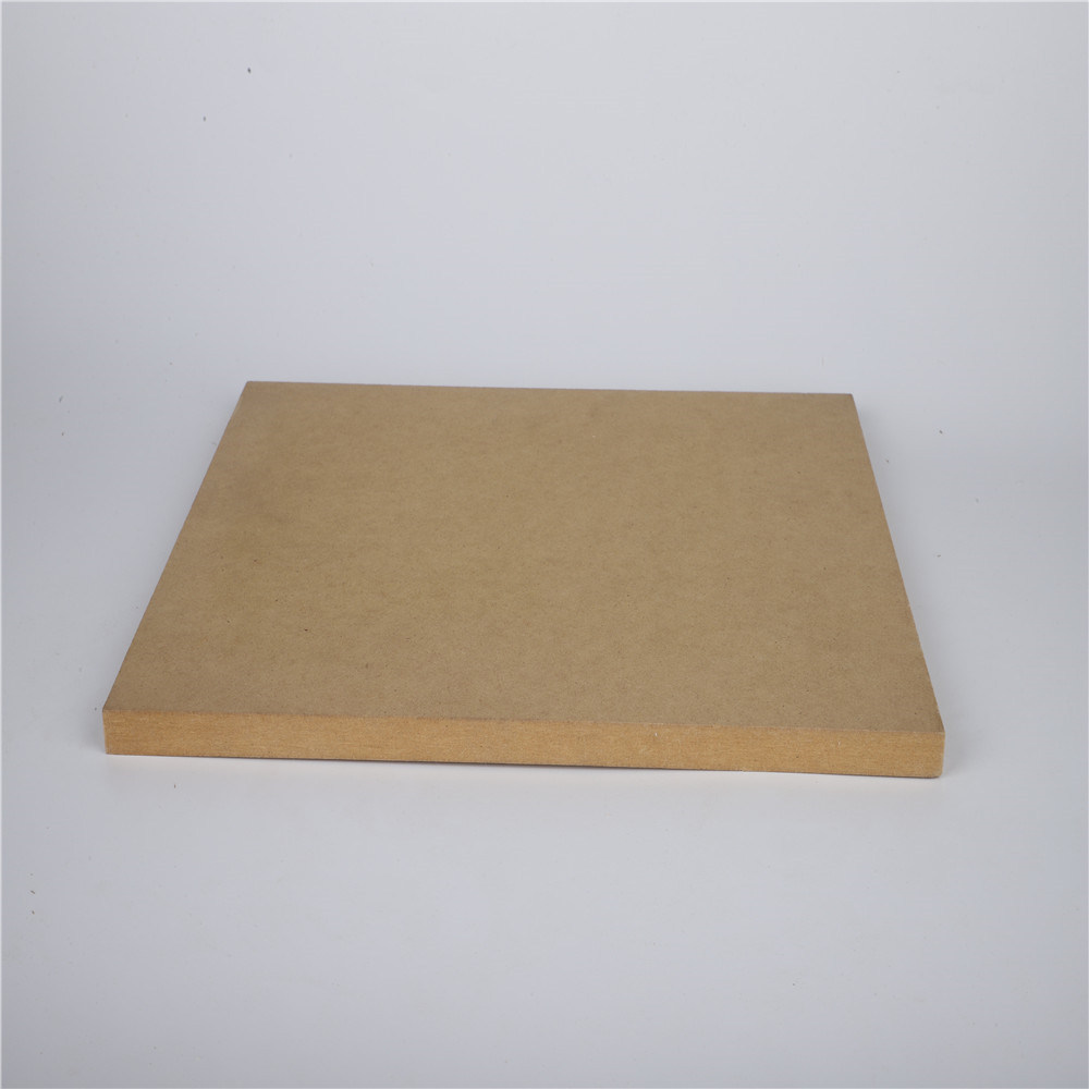 Factory Supply 18mm Raw Plain MDF Board with Strong Quality