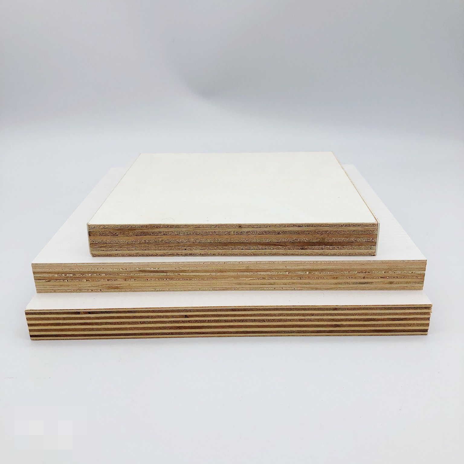 White Laminated Plywood Sheet