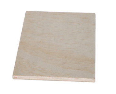 1220*2440mm Commercial Radiata Pine Plywood Supplier for Building Material