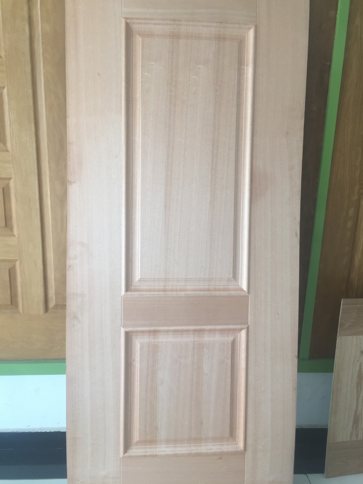 910*2150mm Melamine Veneer HDF White Primered Door Skin Plywood Manufacture